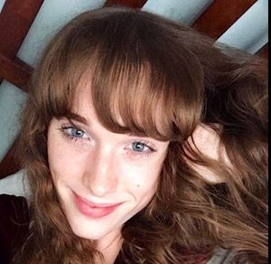 Meet your Posher, Caroline